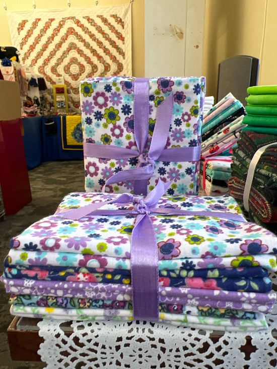 Fabric Editions 5PC Fat Quarter Bundle Ditsy Floral